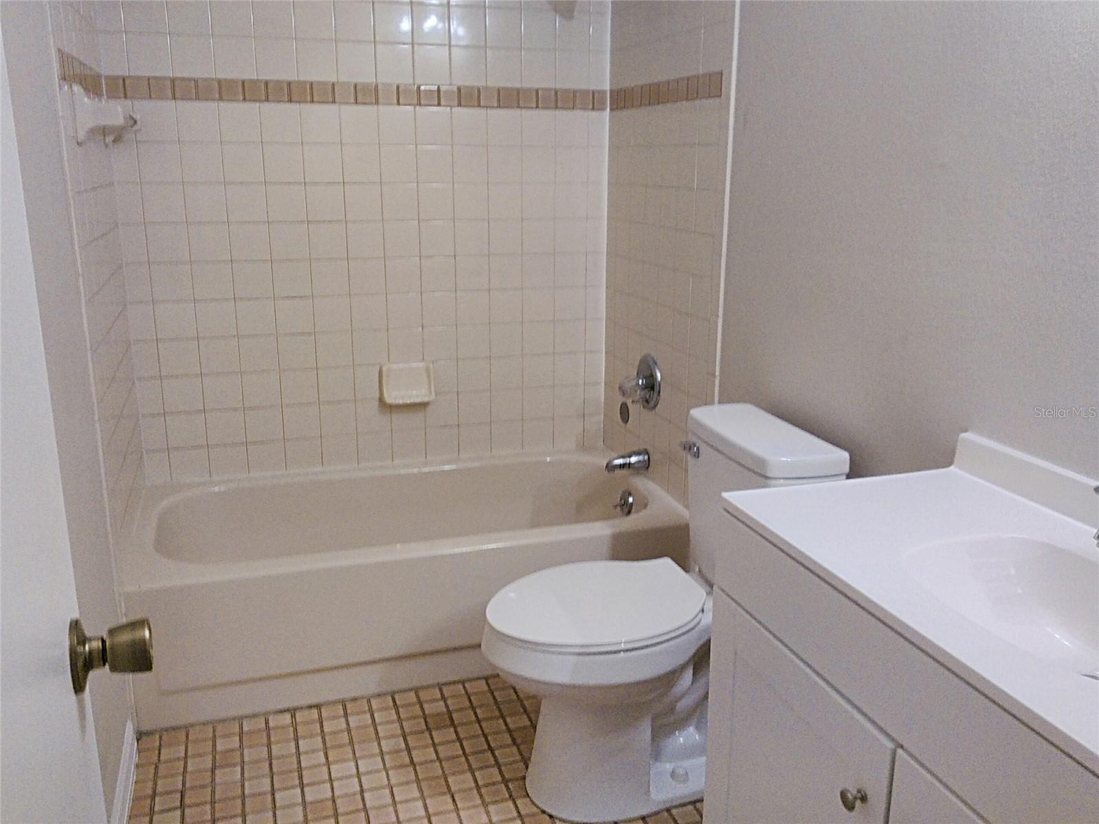 Image 20 of 26 For 717 Wright Court