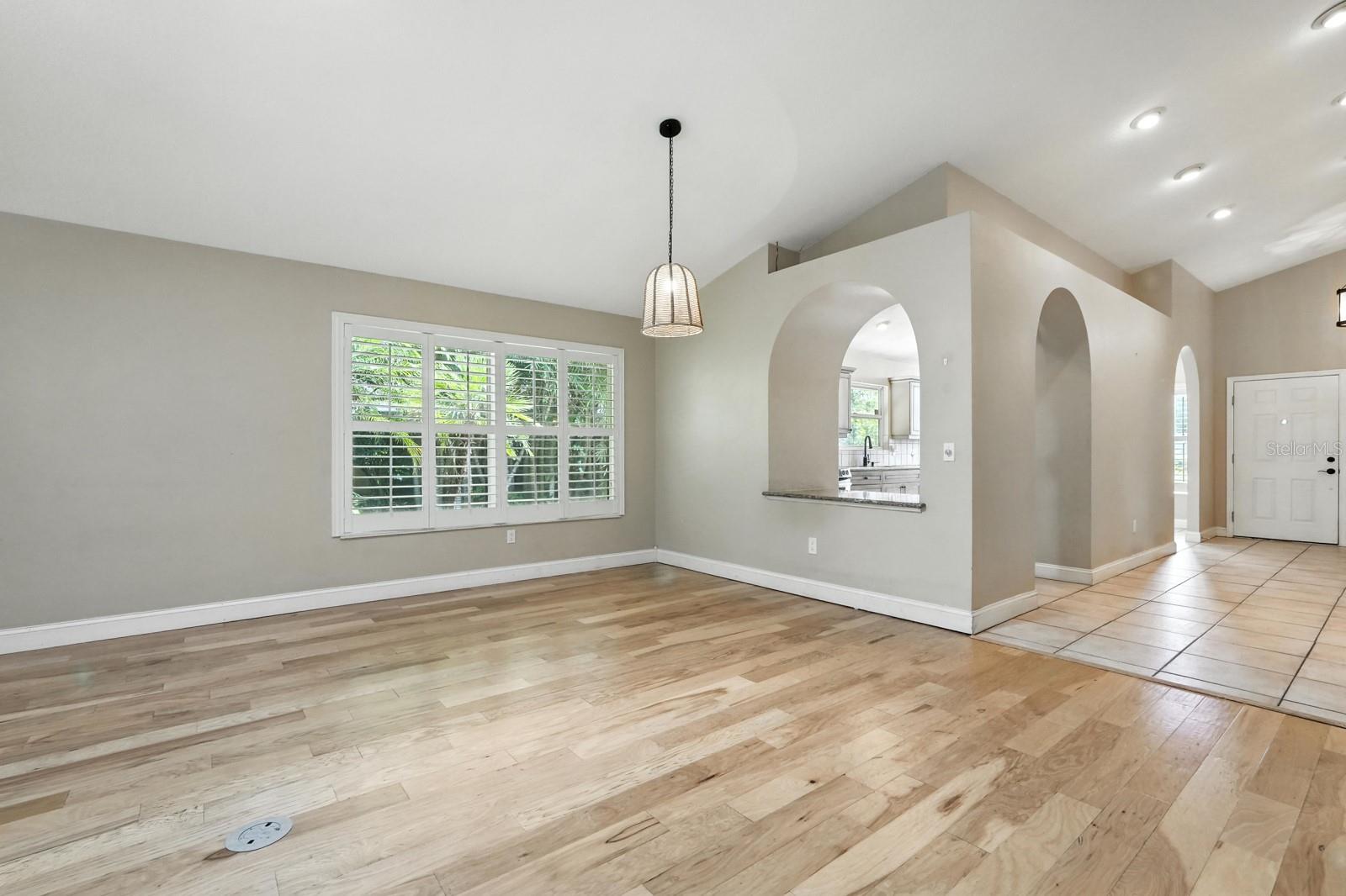 Image 13 of 45 For 923 Ashmeade Court