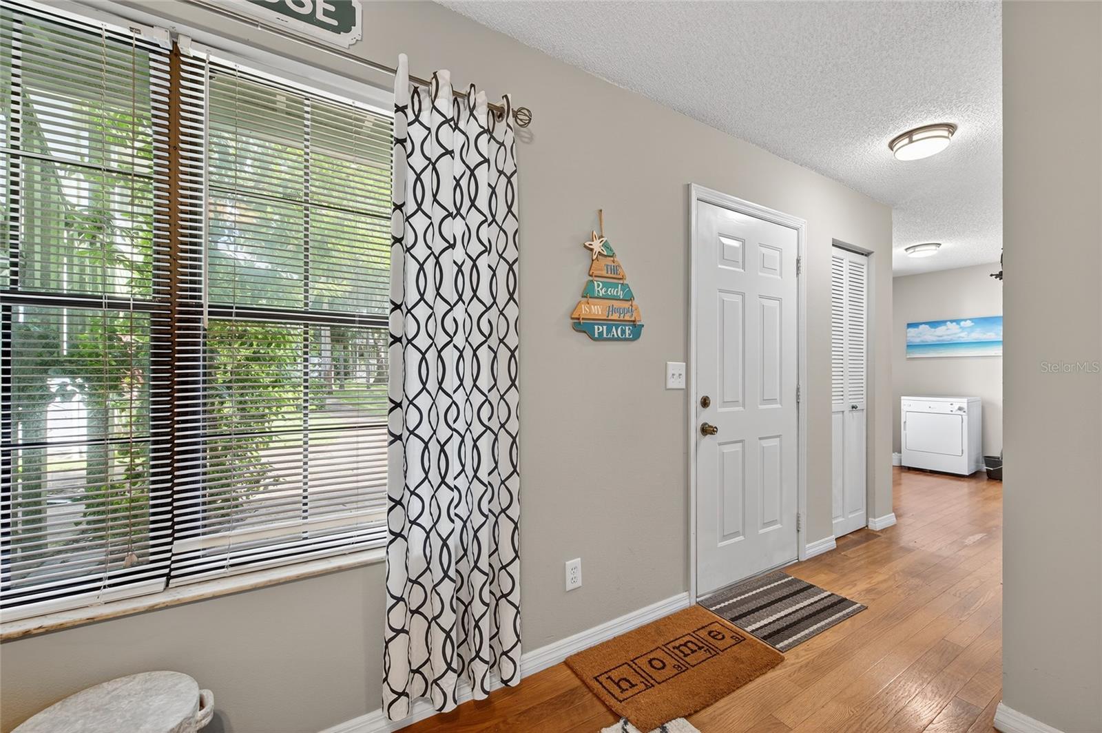 Image 2 of 35 For 840 Center Avenue 390