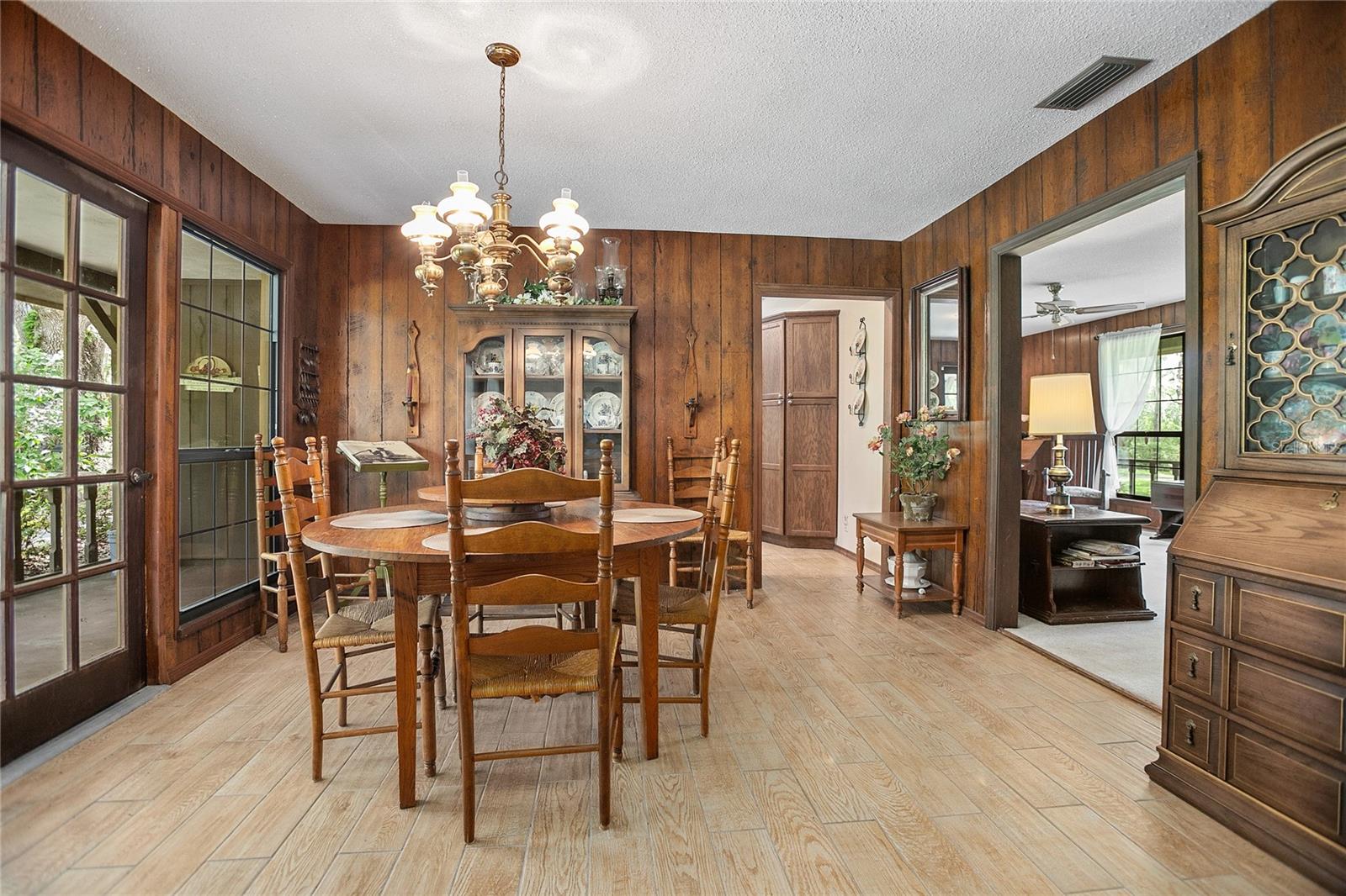 Image 13 of 72 For 1741 Alanson Drive