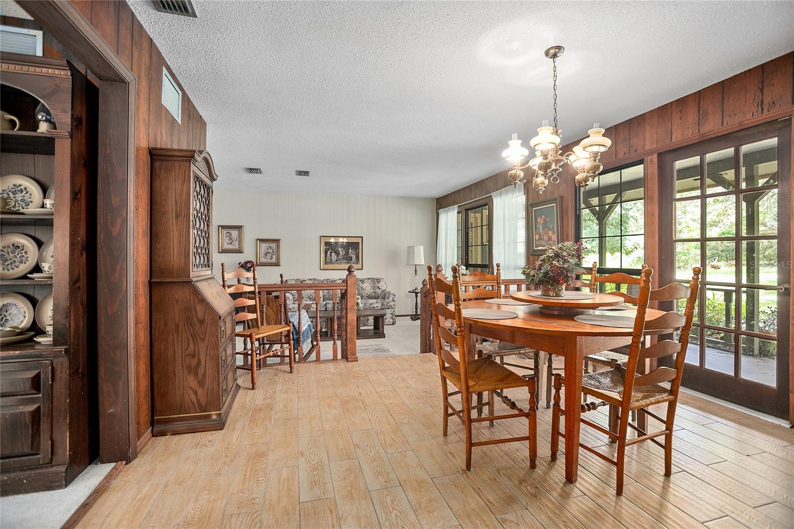 Image 14 of 72 For 1741 Alanson Drive