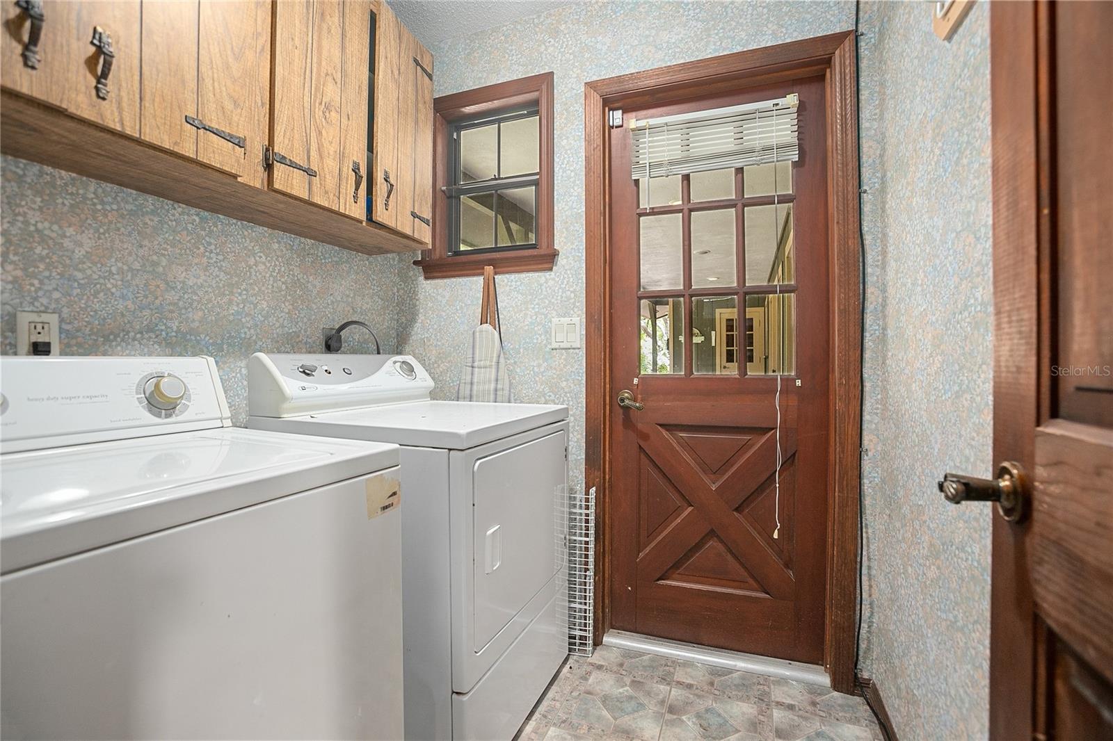 Image 25 of 72 For 1741 Alanson Drive