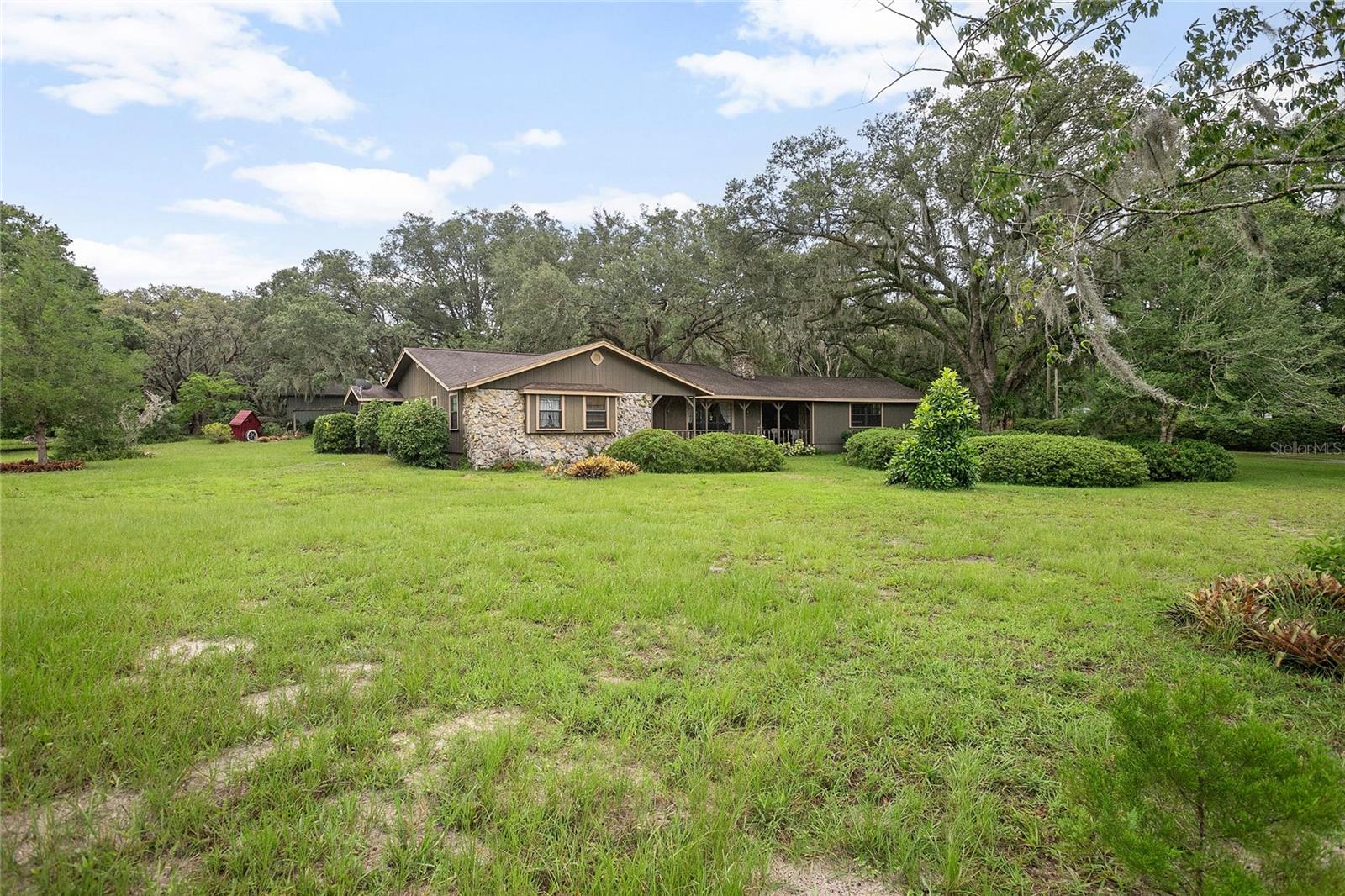 Image 3 of 72 For 1741 Alanson Drive