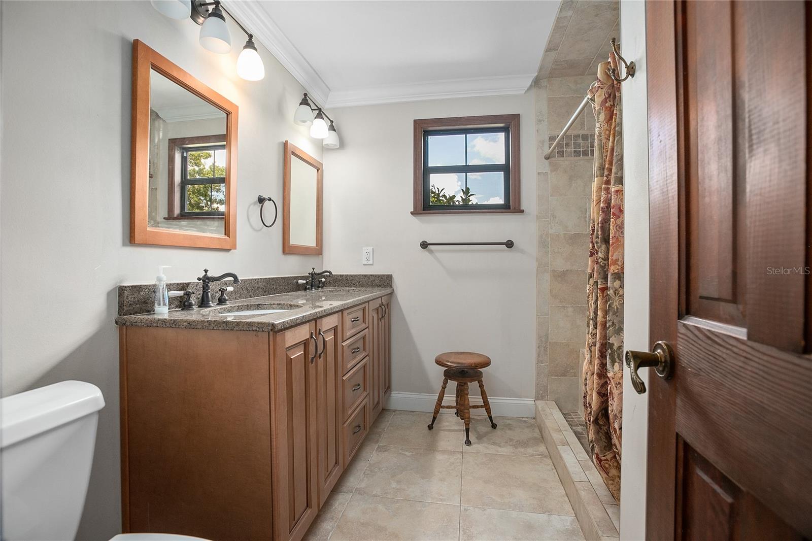 Image 30 of 72 For 1741 Alanson Drive