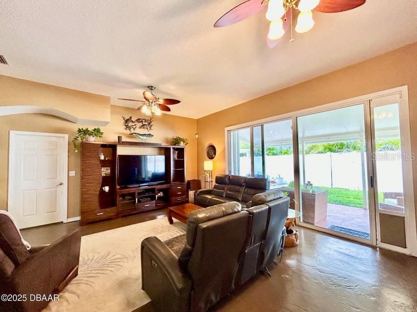 Image 5 of 35 For 3806 Islamorada Drive