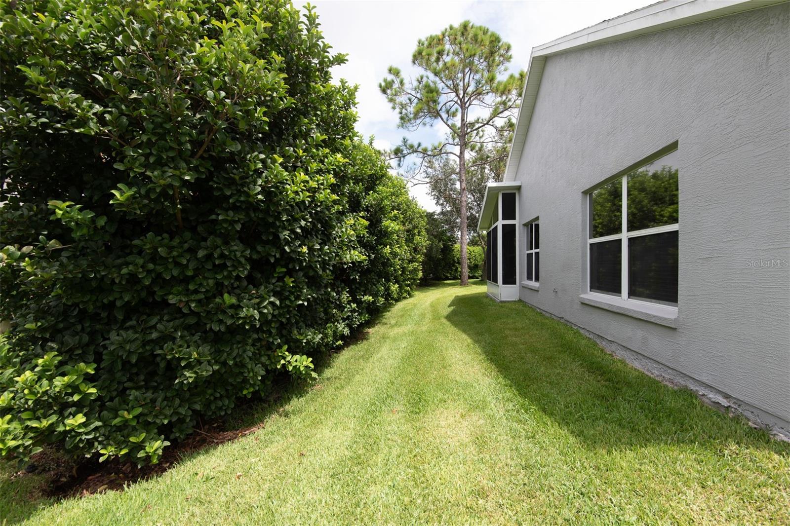 Image 49 of 62 For 1175 Sable Key Circle