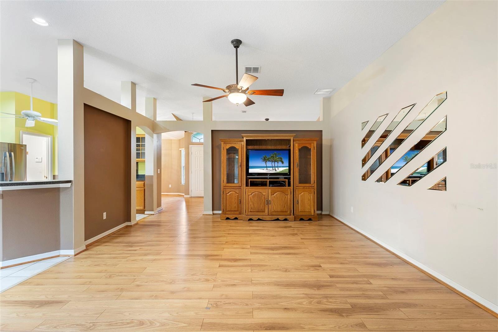 Image 19 of 52 For 56 Spruce Lane