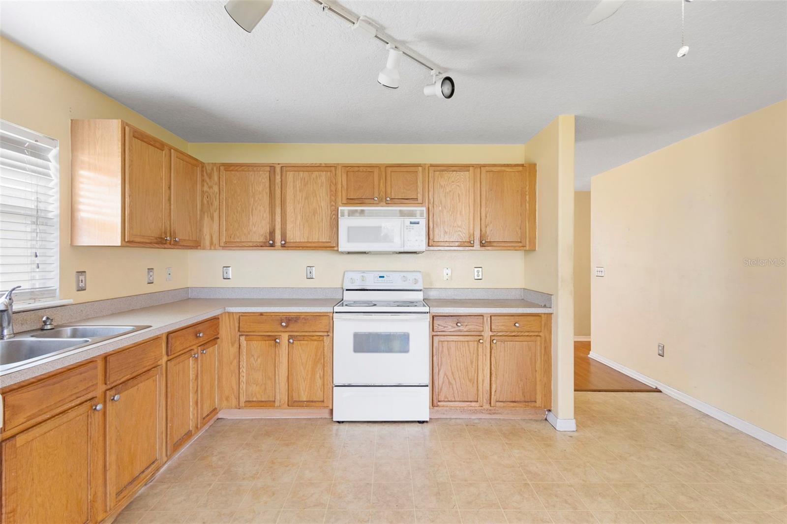Image 11 of 48 For 2532 Abacus Court