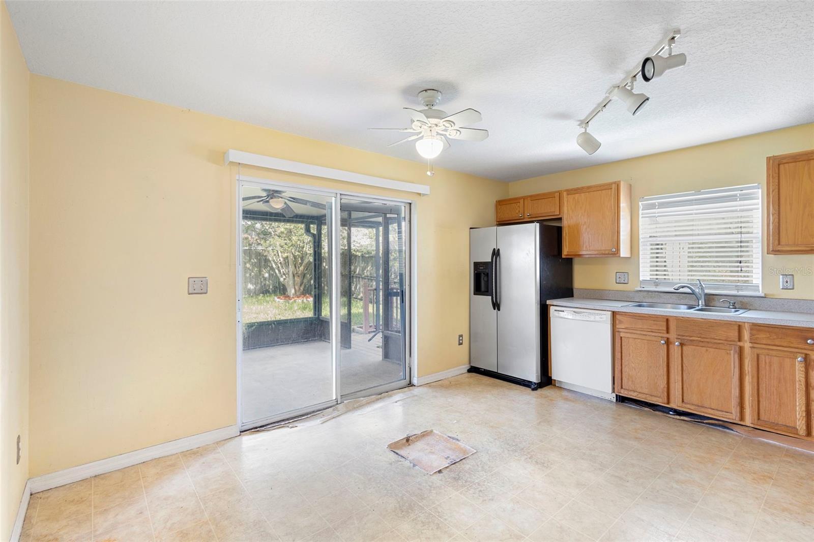 Image 9 of 48 For 2532 Abacus Court