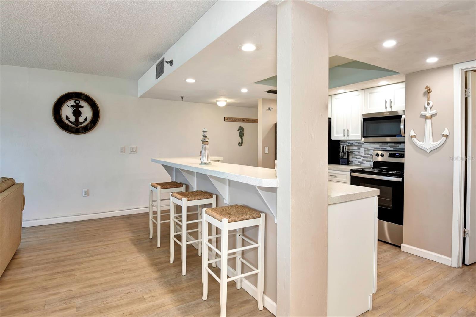 Image 11 of 51 For 1513 Ocean Shore Boulevard 7b