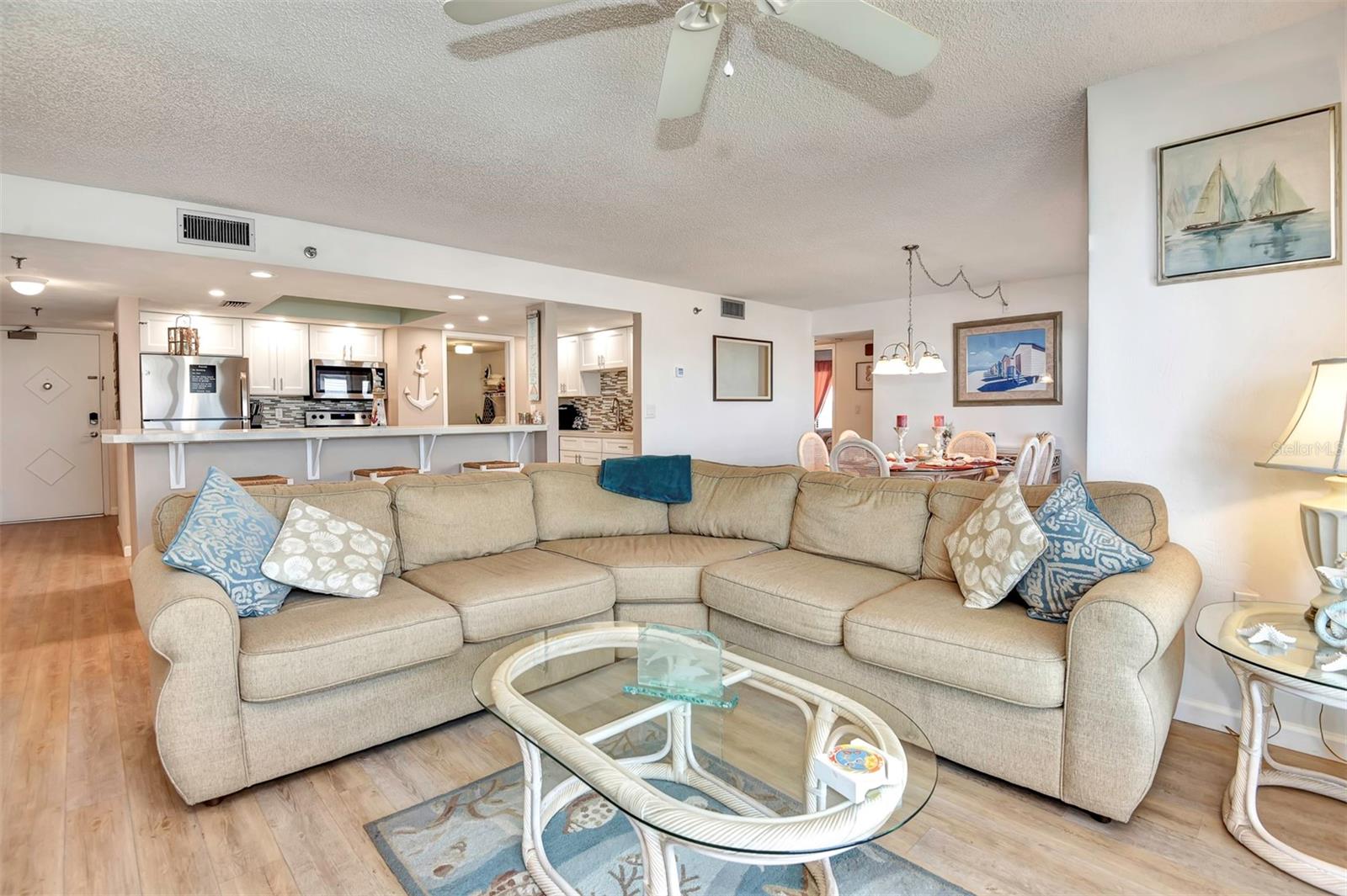 Image 8 of 51 For 1513 Ocean Shore Boulevard 7b