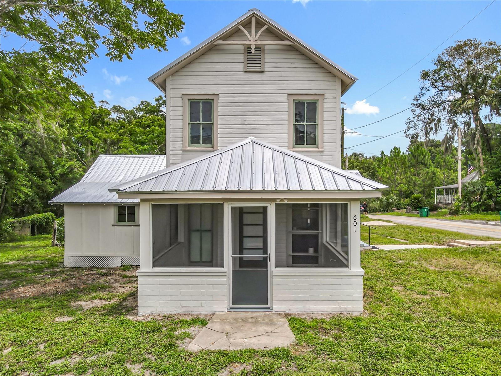 Image 2 of 55 For 601 Adelle Avenue