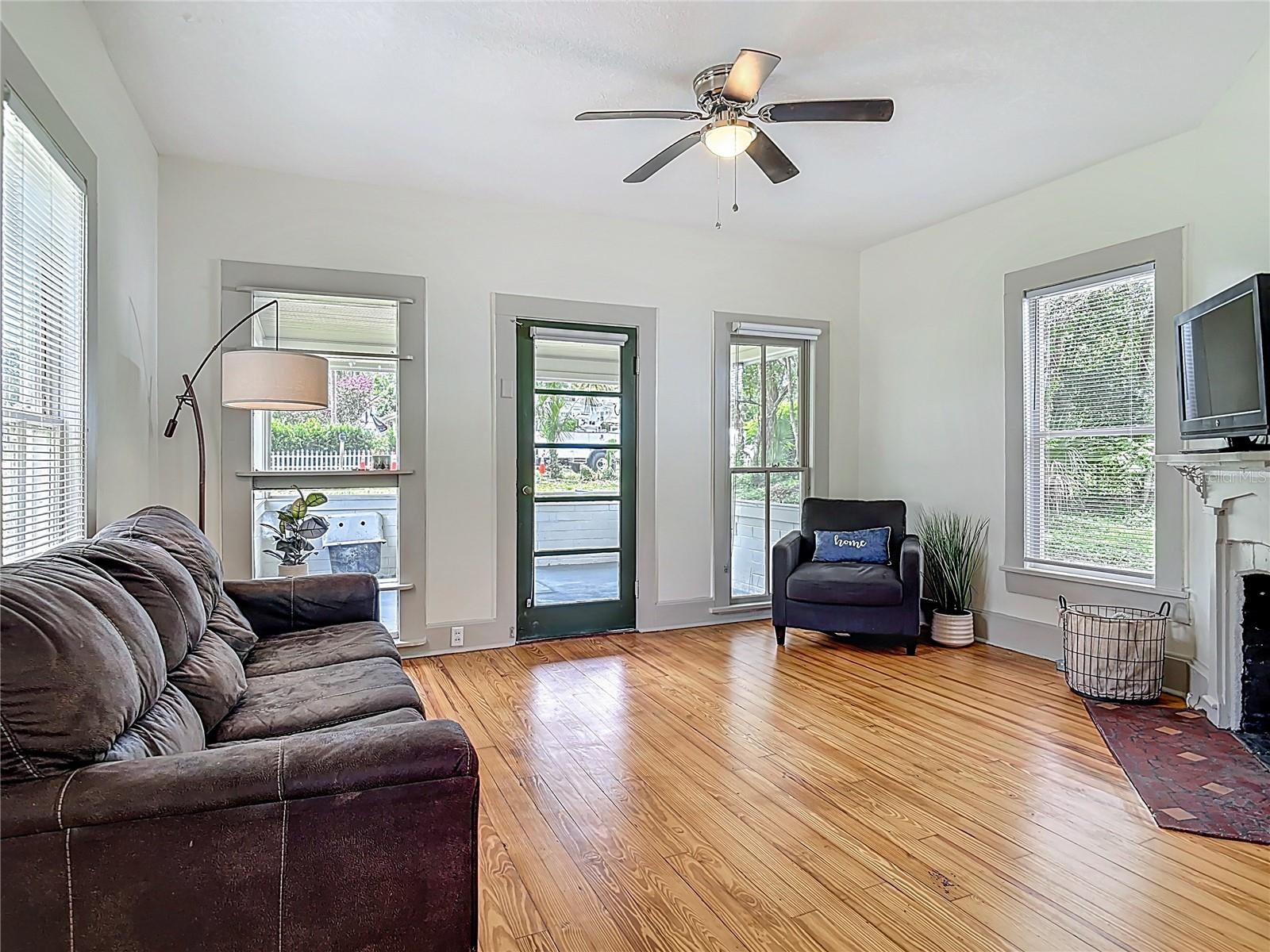 Image 30 of 55 For 601 Adelle Avenue