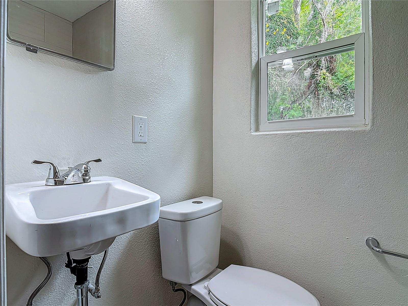 Image 45 of 55 For 601 Adelle Avenue