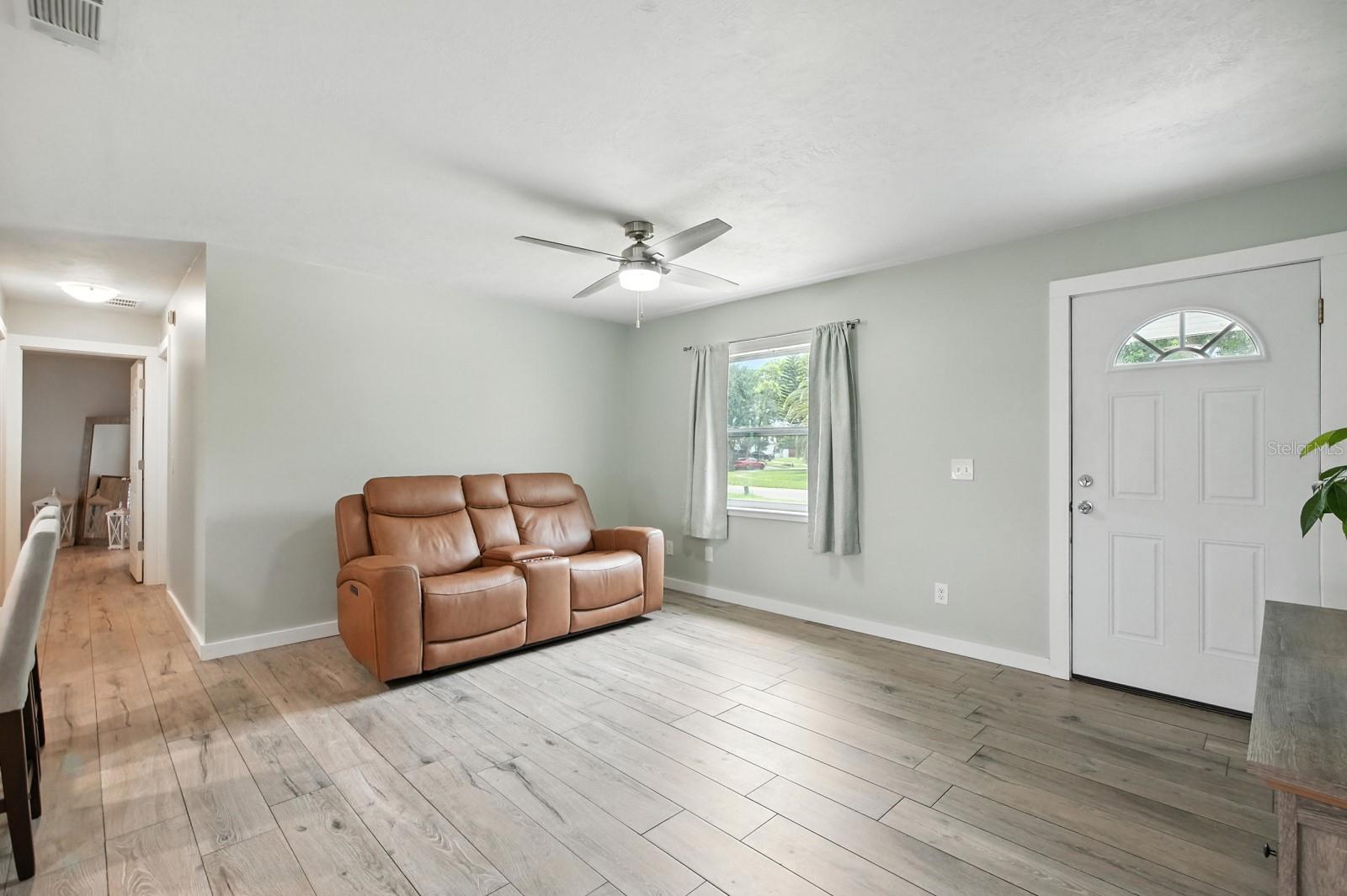 Image 11 of 39 For 1022 Tompkins Drive
