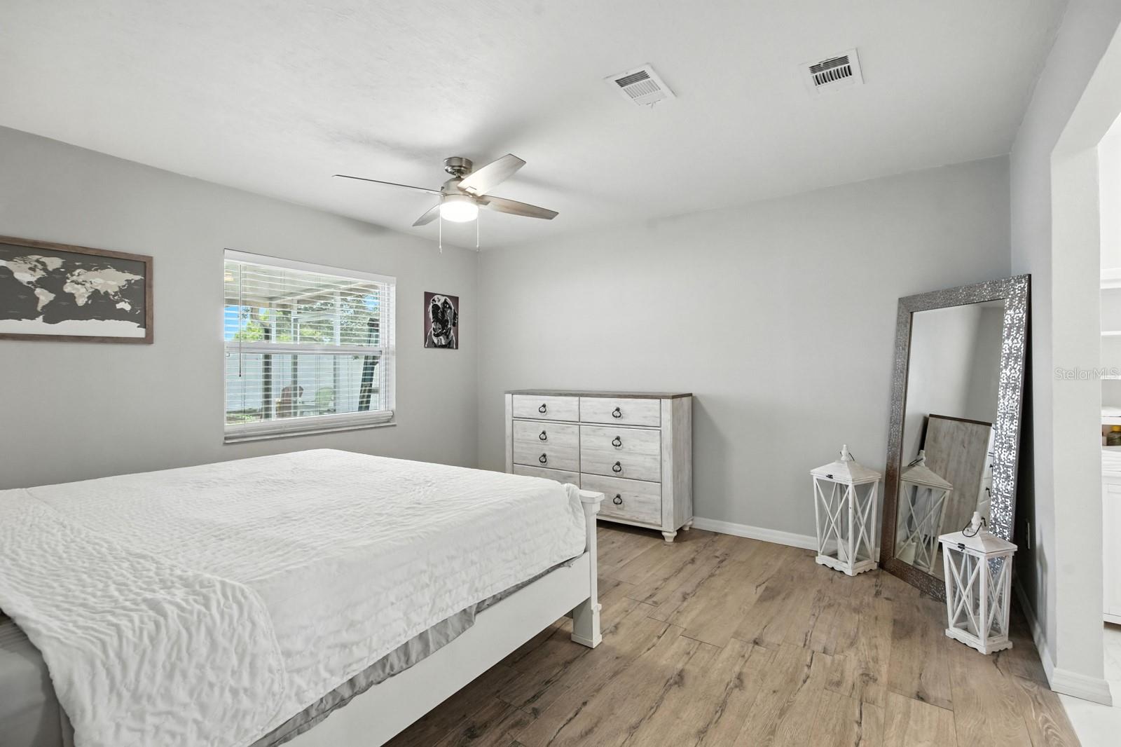 Image 19 of 39 For 1022 Tompkins Drive