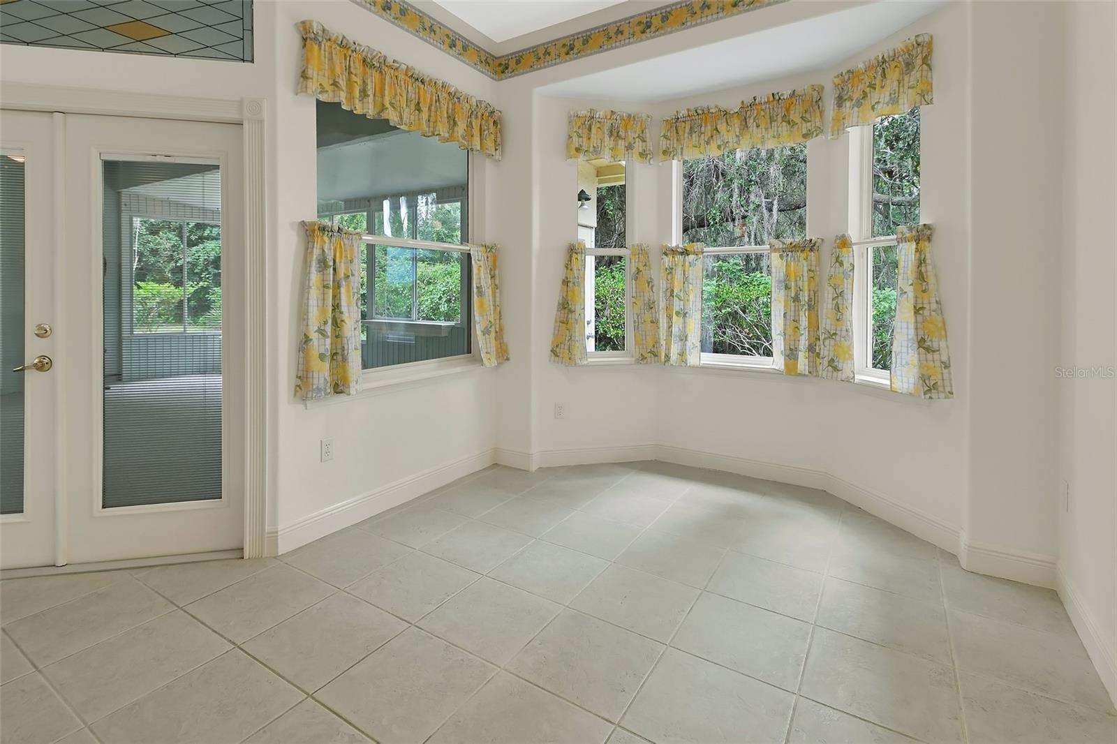 Image 15 of 42 For 3613 Royal Fern Circle