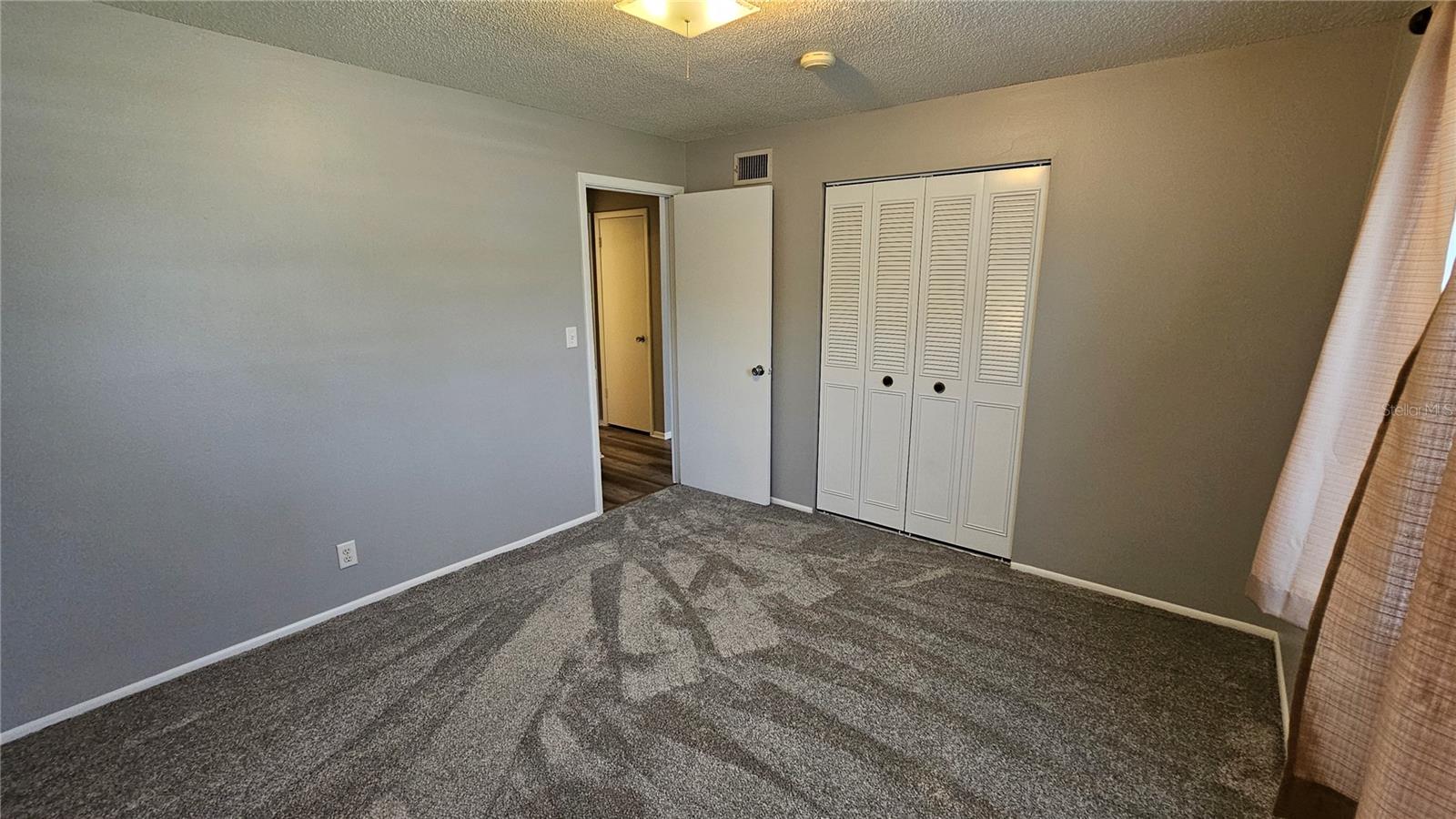 Image 15 of 23 For 291 Michael Avenue