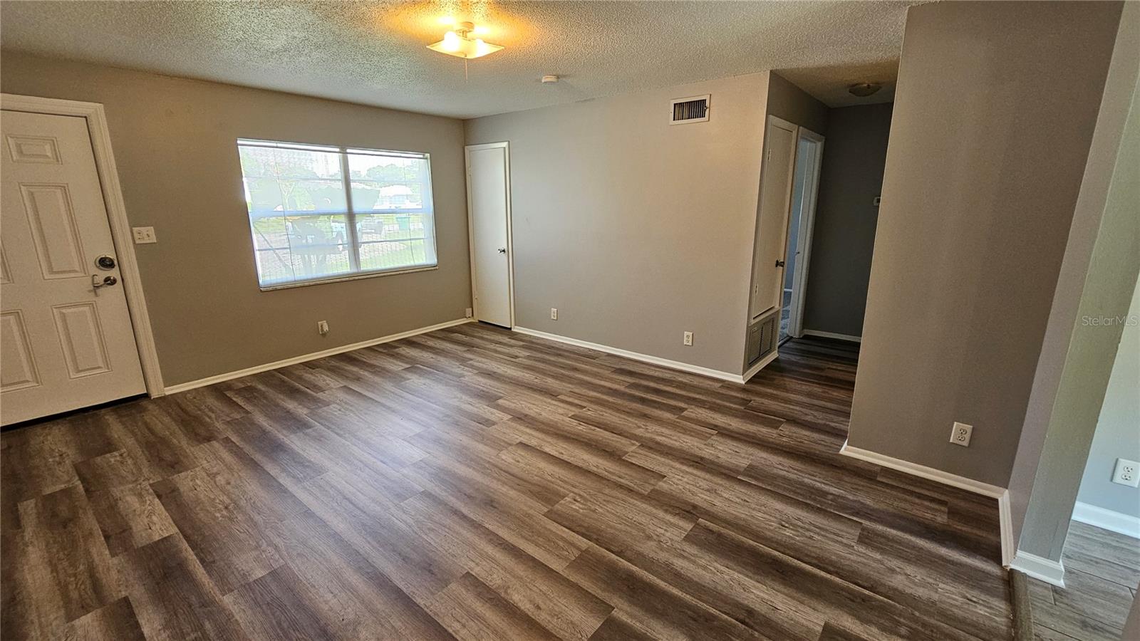 Image 6 of 23 For 291 Michael Avenue