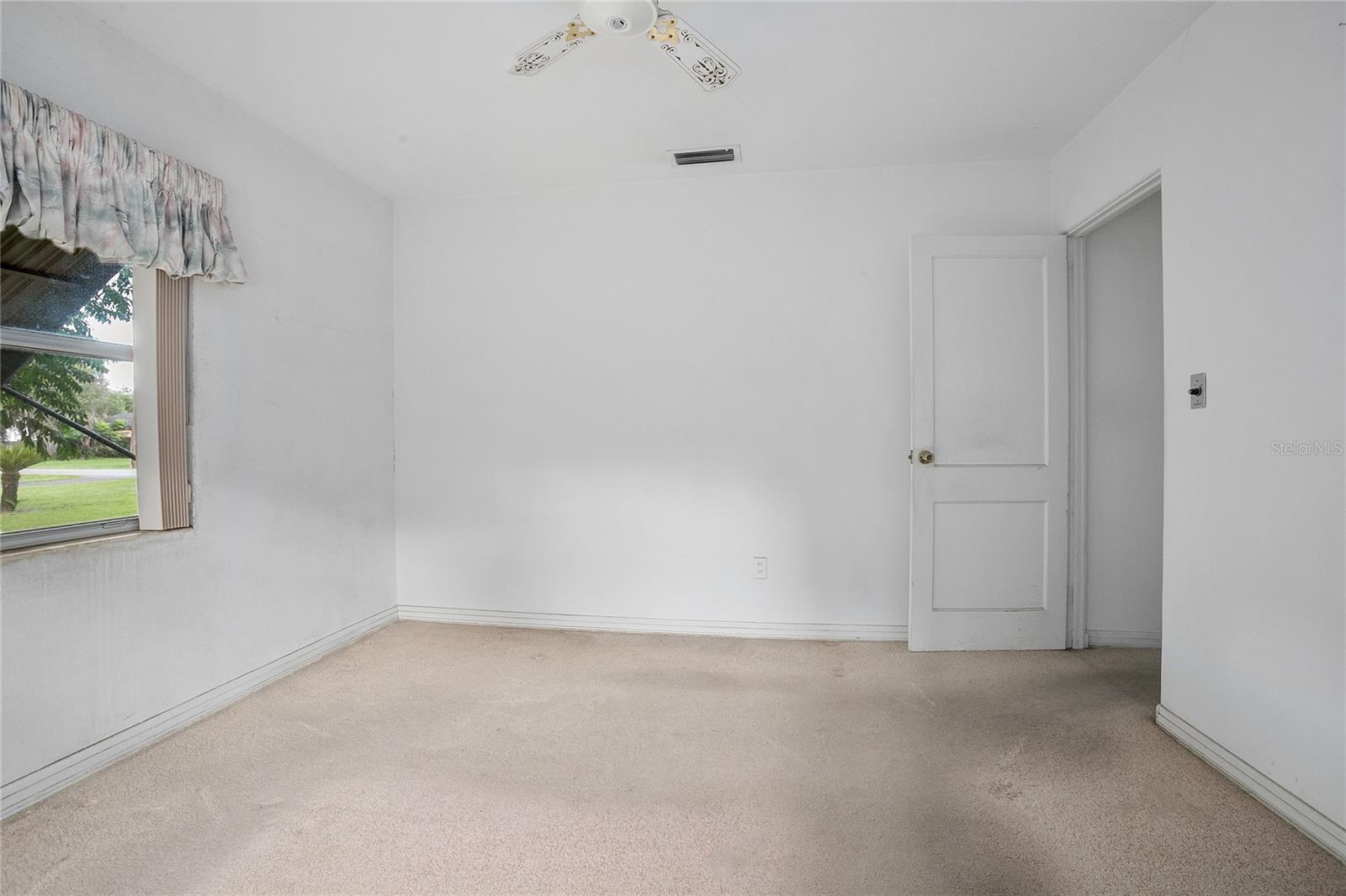 Image 13 of 23 For 14 Volusia Drive