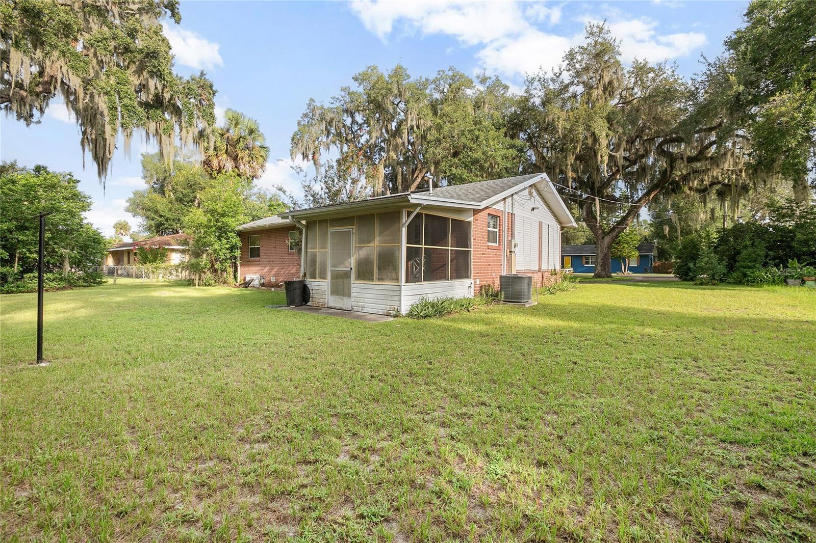 Image 18 of 23 For 14 Volusia Drive