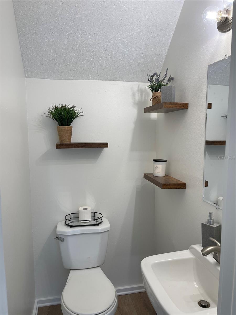 Image 7 of 23 For 722 65th Avenue E