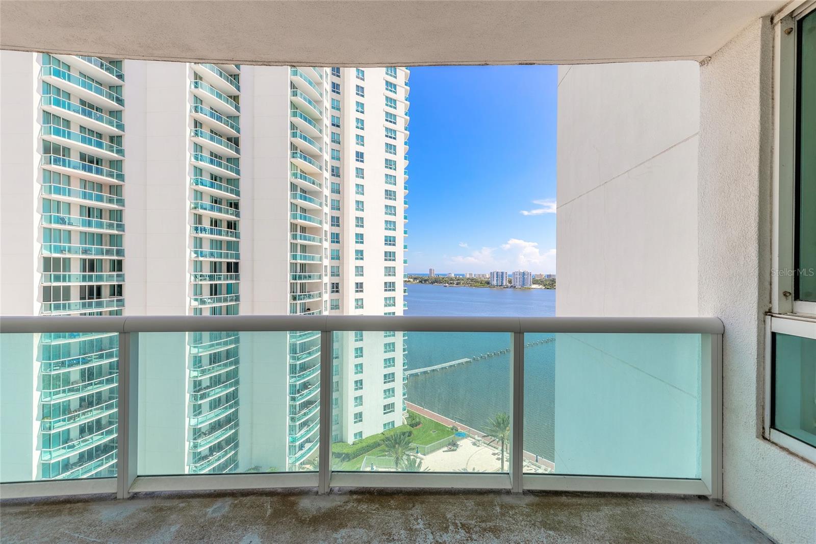 Image 3 of 53 For 231 Riverside Drive 1108-1