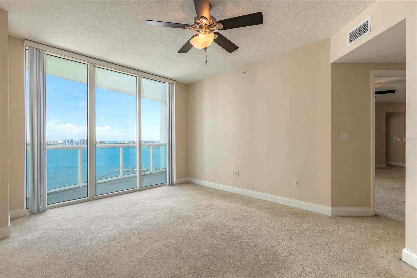 Image 9 of 53 For 231 Riverside Drive 1108-1