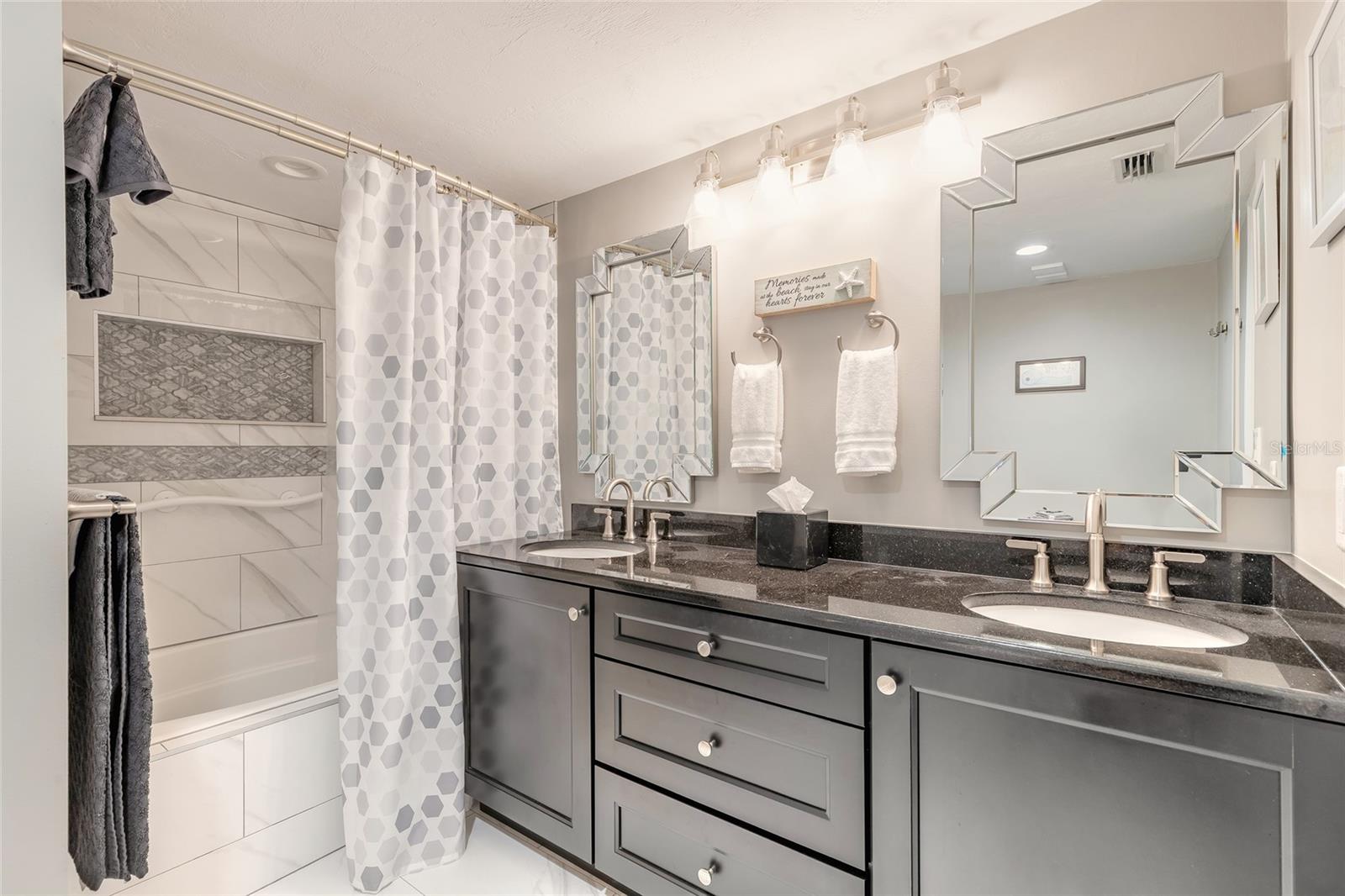 Image 11 of 50 For 3757 Atlantic Avenue 1104