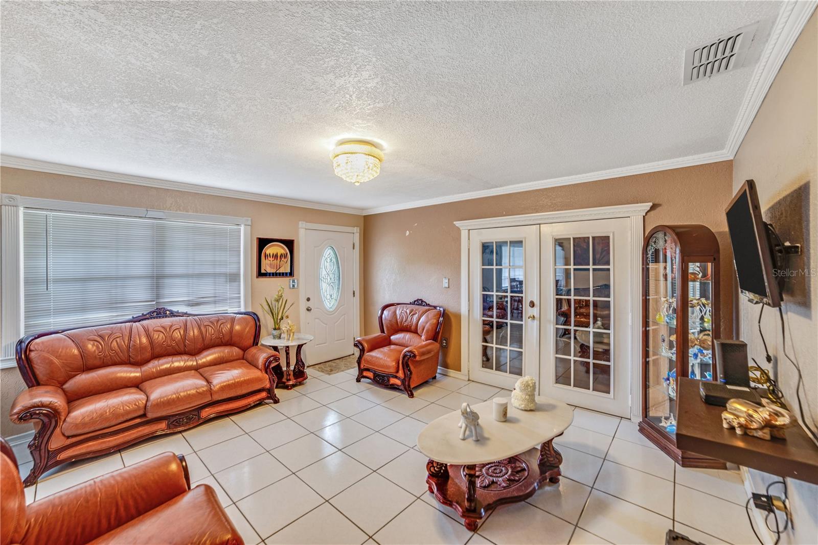 Image 18 of 37 For 1311 Galsworthy Avenue