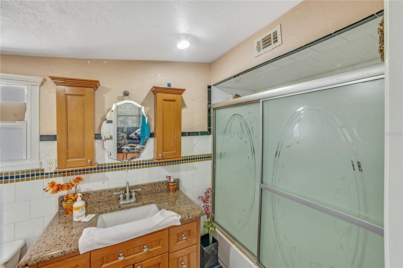 Image 30 of 37 For 1311 Galsworthy Avenue