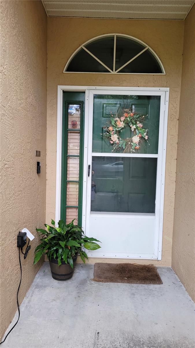 Image 3 of 45 For 1401 Hendren Dr