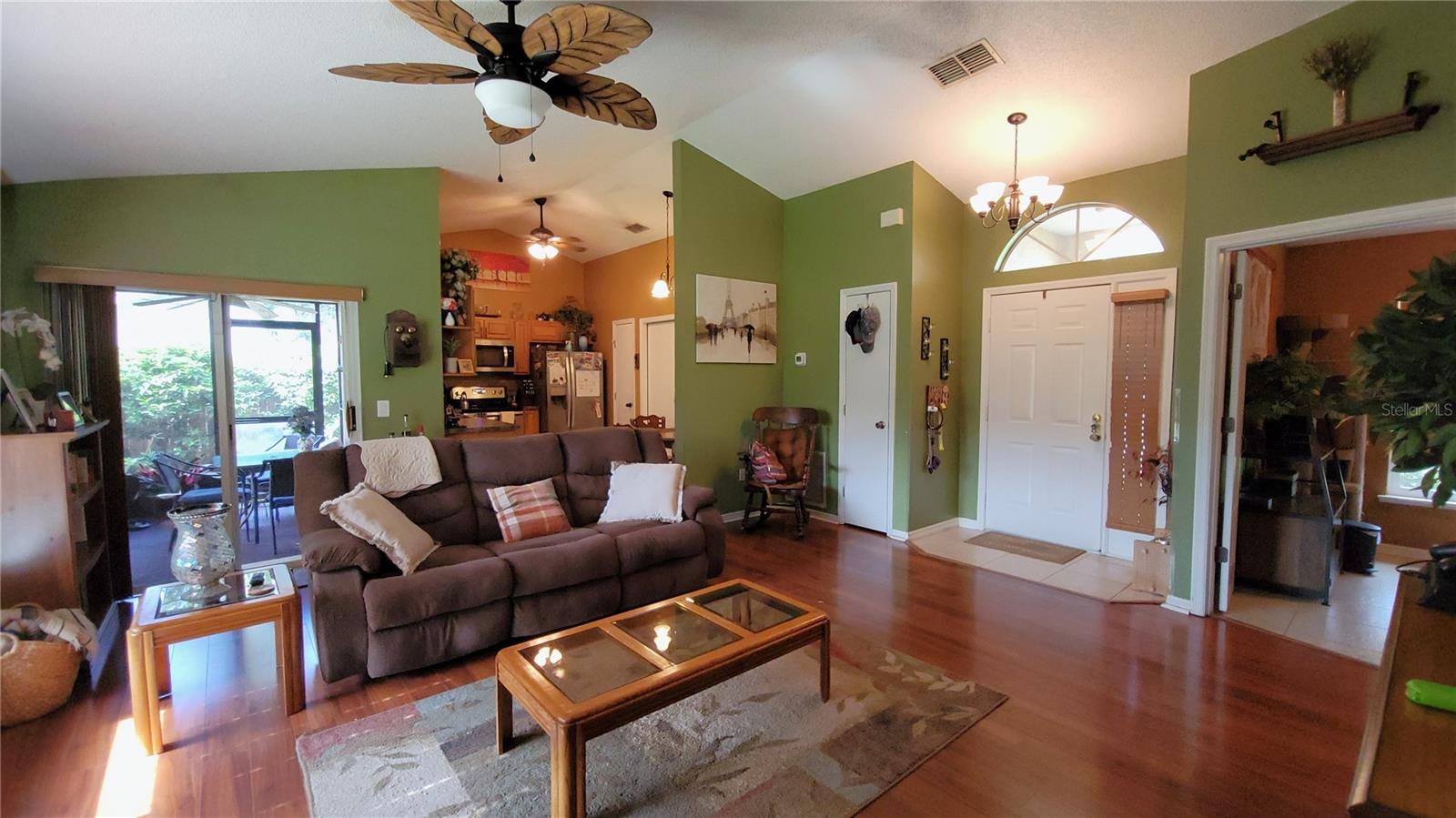Image 8 of 45 For 1401 Hendren Dr