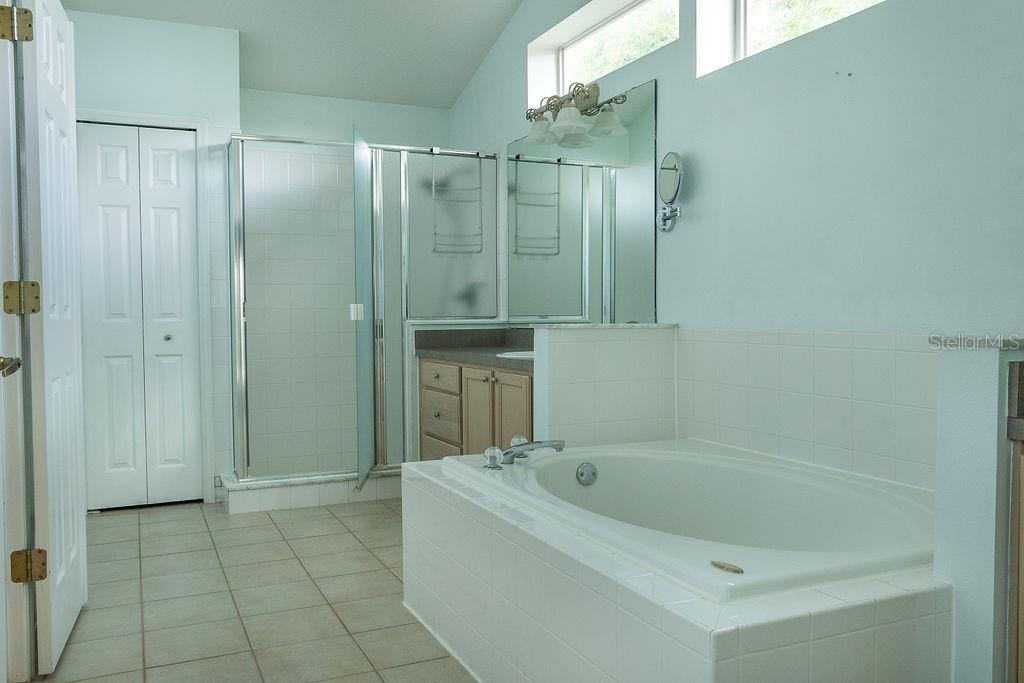 Image 10 of 16 For 1407 Whispering Woods Way