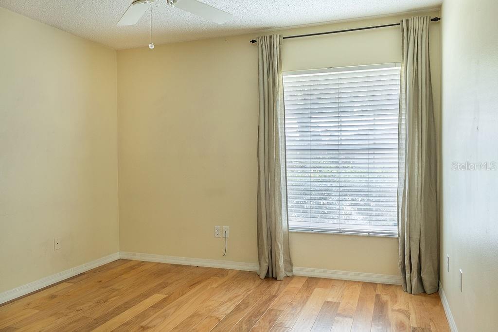 Image 14 of 16 For 1407 Whispering Woods Way