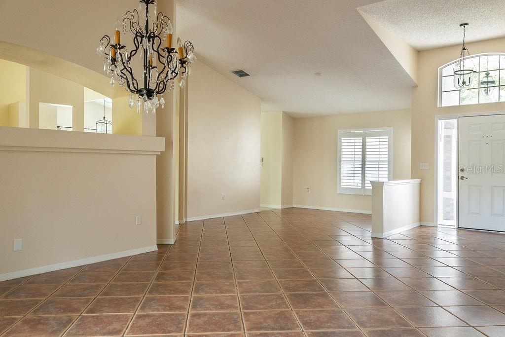 Image 4 of 16 For 1407 Whispering Woods Way