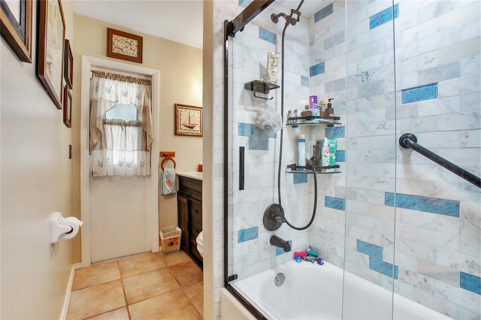 Image 11 of 42 For 1345 Walton Avenue