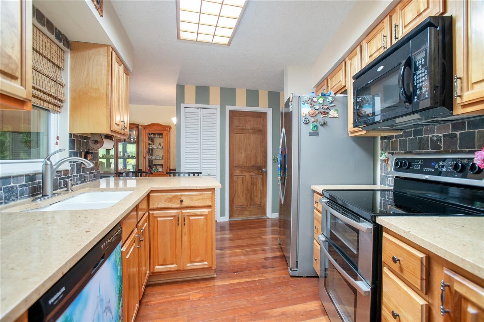 Image 7 of 42 For 1345 Walton Avenue