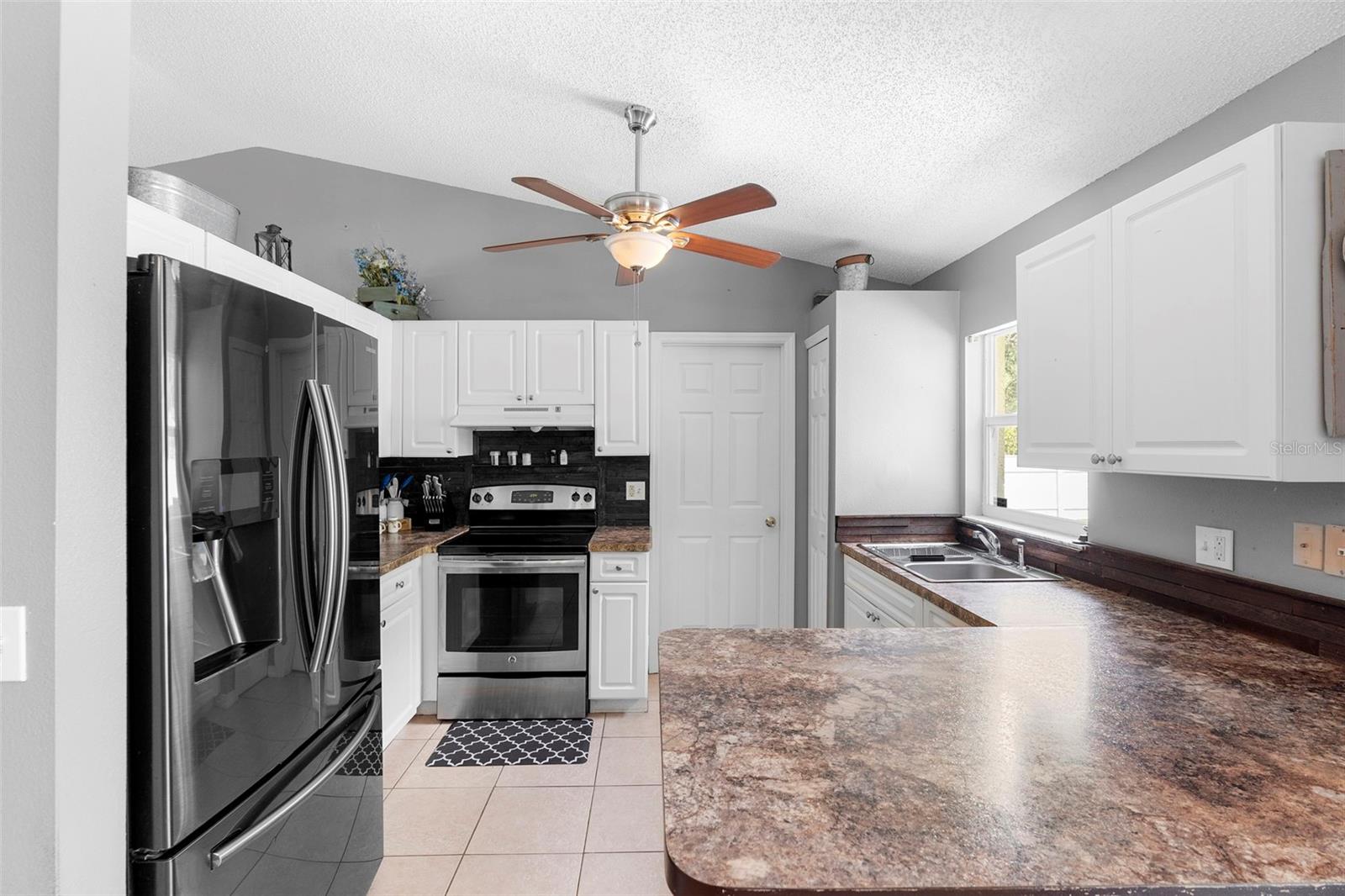 Image 17 of 36 For 1490 14th Street