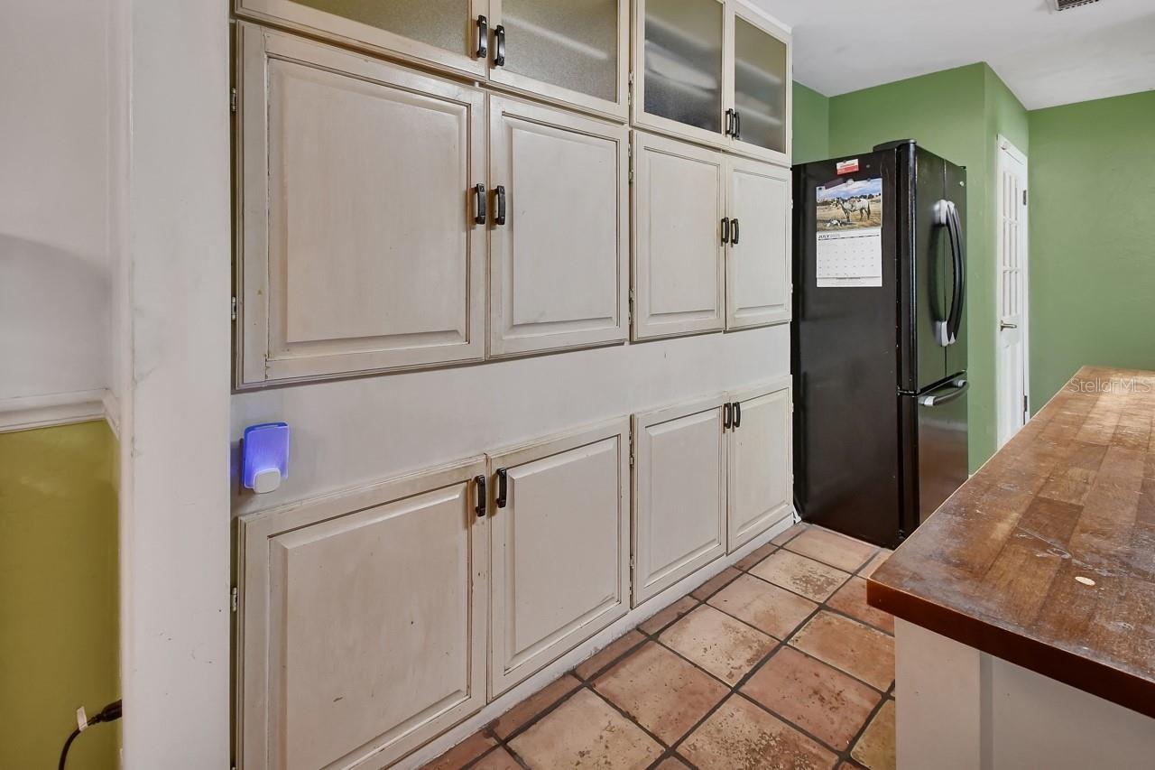 Image 11 of 31 For 520 Camelia Lane