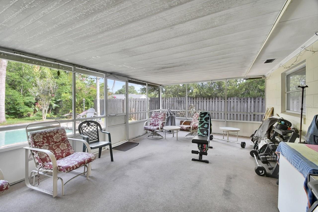 Image 19 of 31 For 520 Camelia Lane
