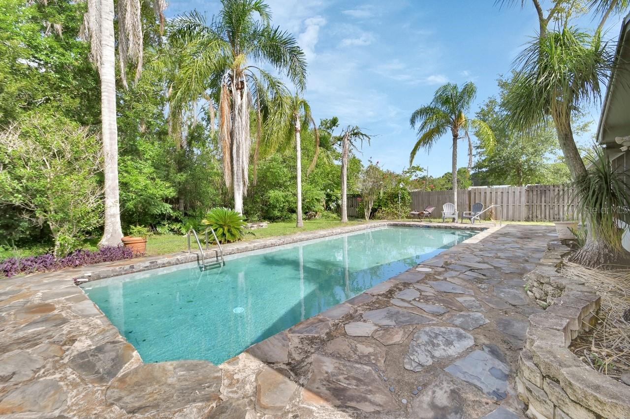 Image 21 of 31 For 520 Camelia Lane