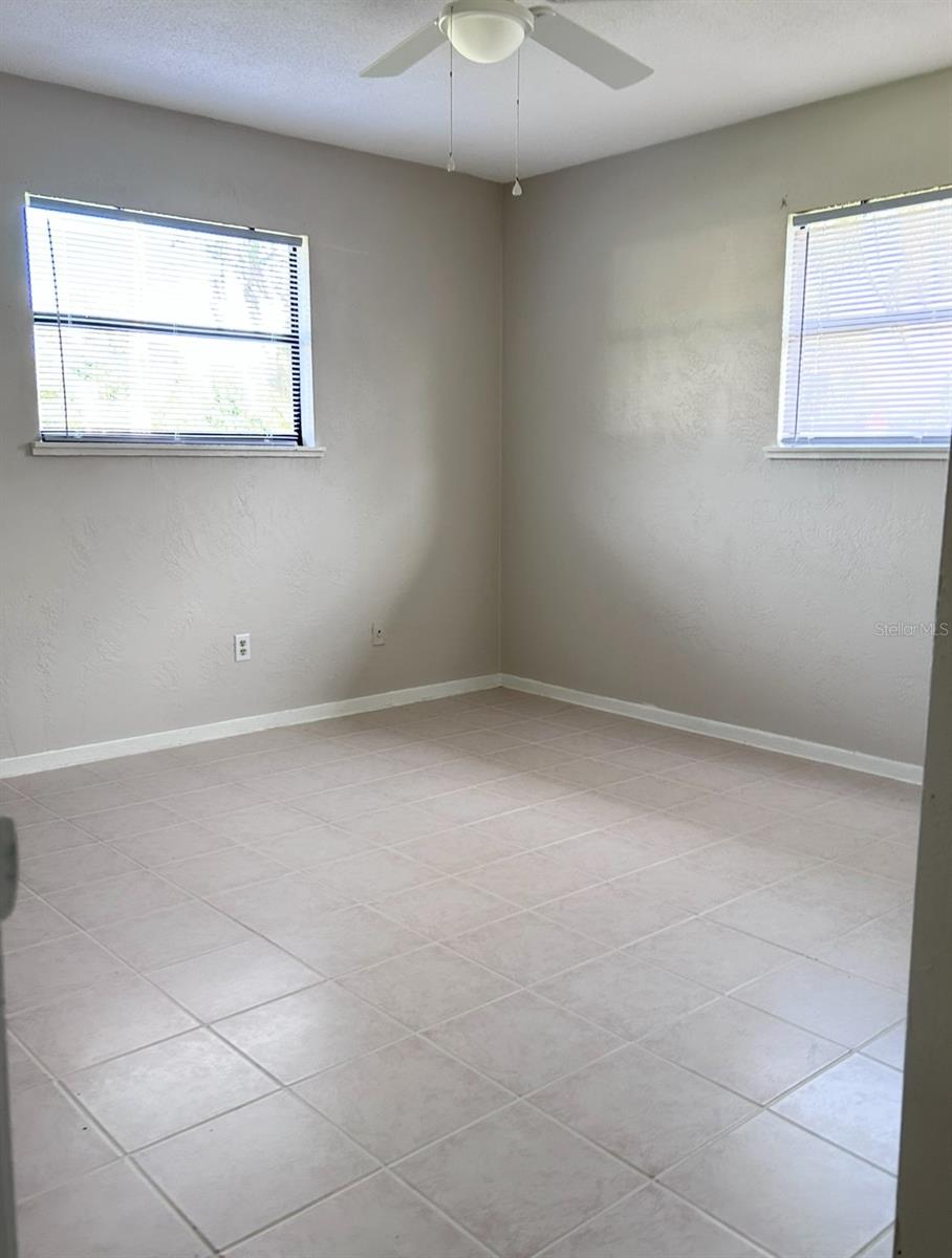 Image 12 of 13 For 2332 2330 India Palm Drive