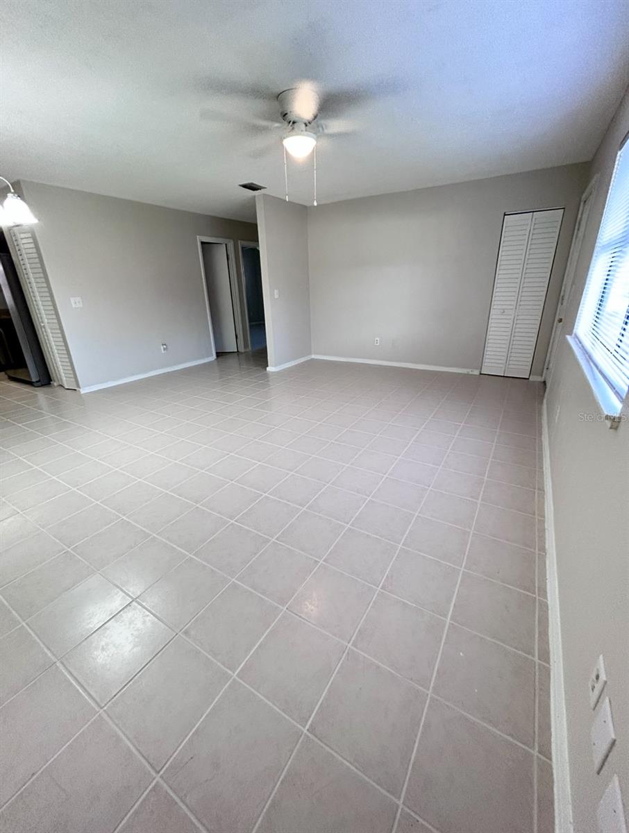 Image 5 of 13 For 2332 2330 India Palm Drive