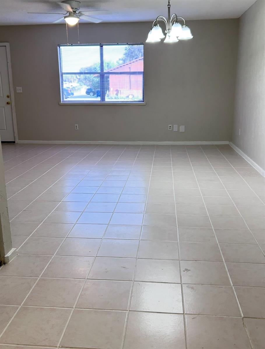 Image 7 of 13 For 2332 2330 India Palm Drive