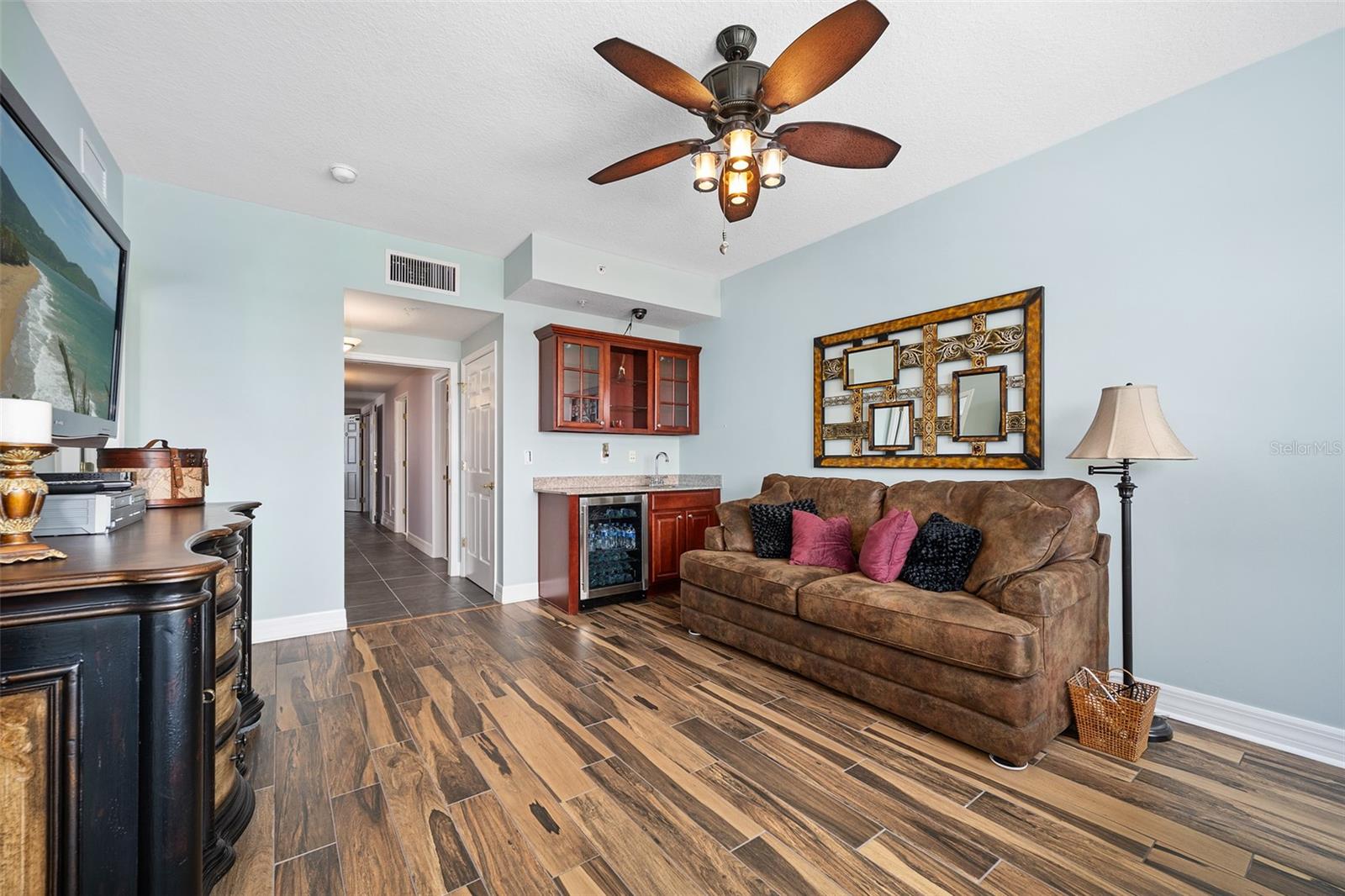 Image 49 of 76 For 3851 Atlantic Avenue 701