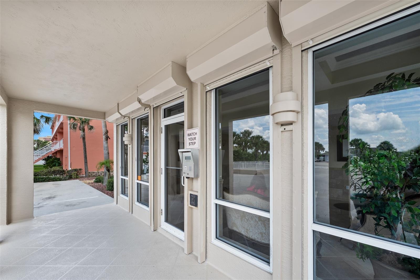 Image 6 of 76 For 3851 Atlantic Avenue 701