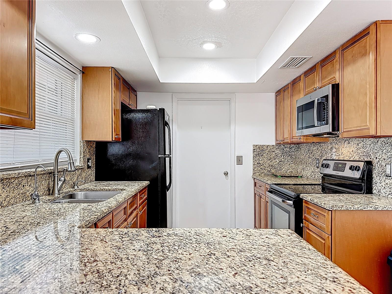 Image 15 of 58 For 1321 Herndon Avenue