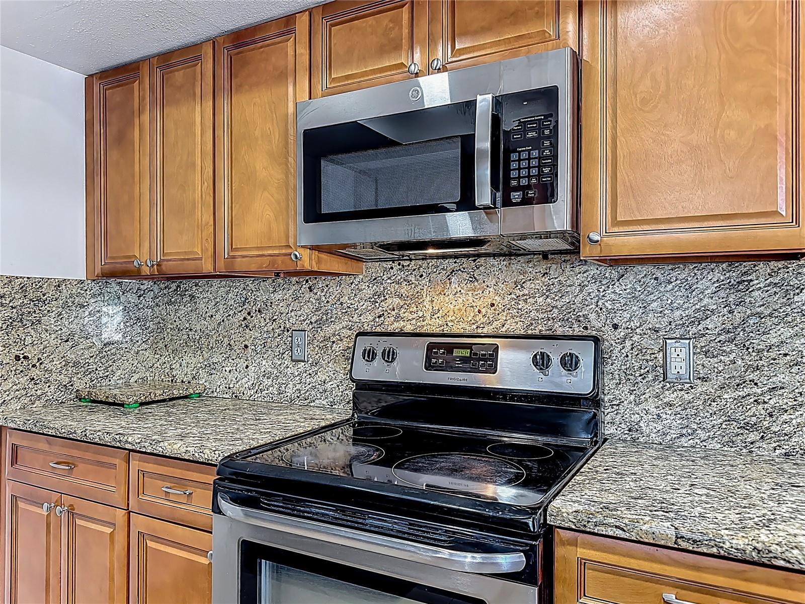 Image 20 of 58 For 1321 Herndon Avenue