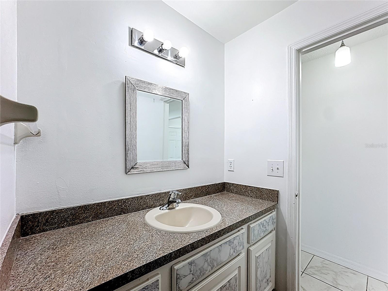 Image 42 of 58 For 1321 Herndon Avenue
